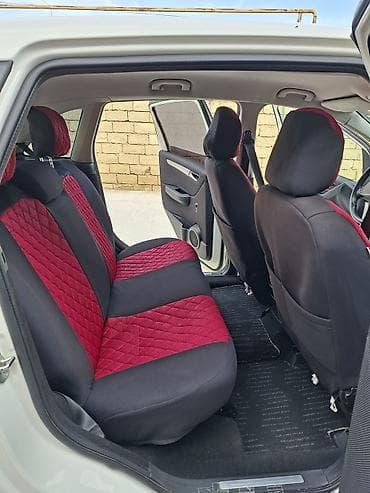 volkswagen passat b8: Mercedes-Benz B 170: 1.7 l | 2008 il Sedan — 4