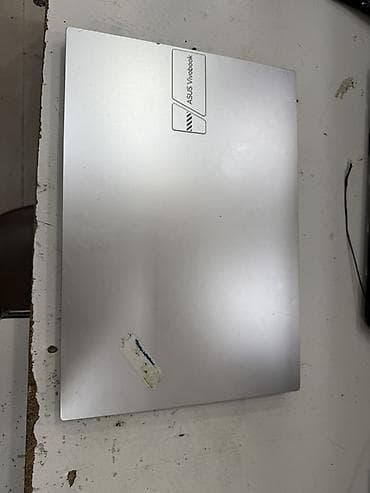 dd4 8gb: Platası xarabdı, bu vəziyətdə satılır. 8GB Ram 15.6 30 pin Full HD — 3