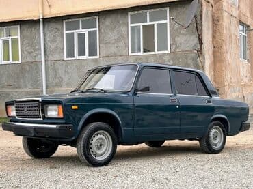 ваза стеклянная прозрачная высокая без узора: Maşın super vəziyətdədir. Mator, karopka və mostunda problemi yoxdu — 1