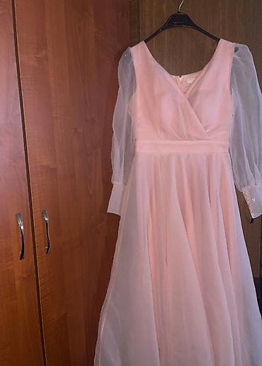 paltar satisi: Paltar 140 manata alınıb. 1 dəfə toya geyinilib. 60 manata satılır — 2