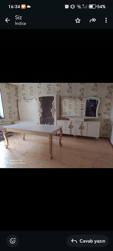 sdol sdul: Klassik üslubda qonaq otağı mebel dəsti Tərkibi: - Geniş yemək masası — 2