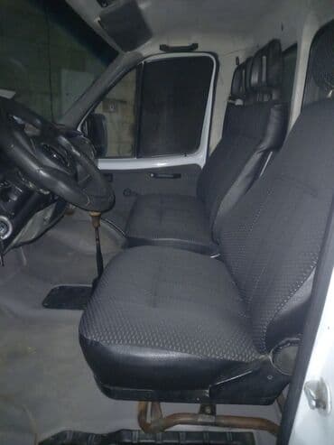 Yük maşını – tentli bortlu - Kuzov: Alüminium bortlu, tam tentli üst