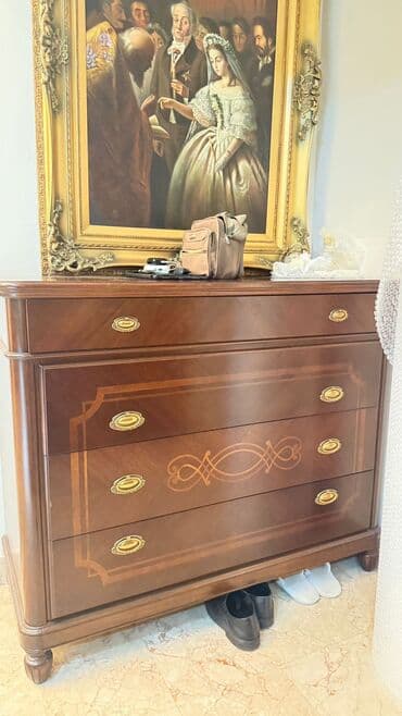 Kreslolar: İşlənmiş, Açılan, Düz dolab, Qarderob, paltar dolabı — 2