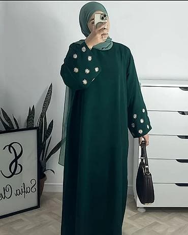 Личные вещи: Tünd yaşıl rəngdə, rahat kəsimli uzun geyim (abaya). Geniş qol — 1