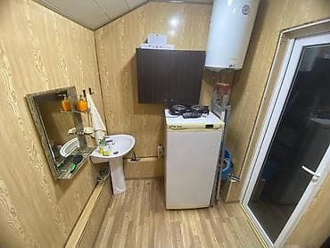 Təcili satılır!!! Şəhərin mərkəzində 8 Noyabr metrosuna piyada 6-7 — 9