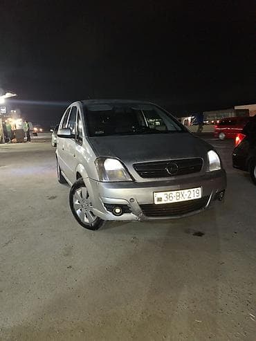 kia rio qranat: Opel Meriva, gümüşü rəng, ön sis faralı. Şəhərdaxili və ailə — 2