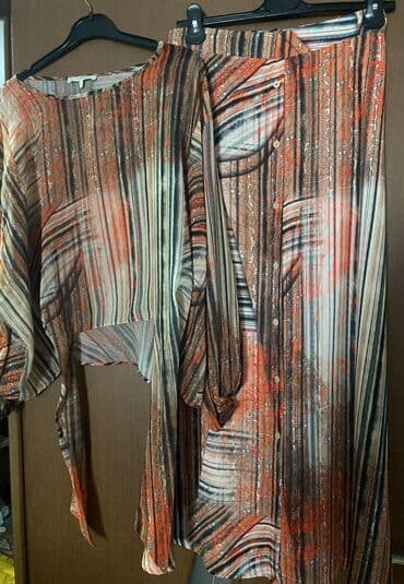 Wifon toyluq kostyum,250azn e alinib,bir defe geyilib lalafo.az -da Wifon toyluq kostyum,250azn e alinib,bir defe geyilib