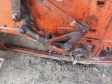 Мототранспорт: Saman presi – qoşqu tipli, traktorun arxa çıxış milindən (PTO) ötürücü — 8