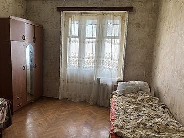 Salam.28 may metrosuna 5 dey mesafede otaq yoldaşı axdarılır.evde