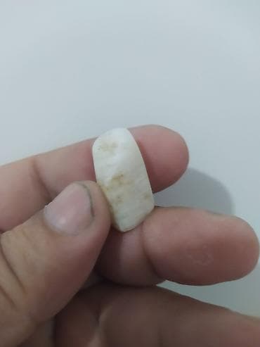 tebi bal: Ağ rəngli dekorativ mineral daş - Material: təbii daş/mineral (ağ — 1