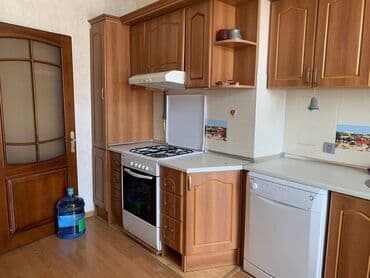 maştağa kiraye: Qurtuluş 93 də. Bütün əşyaları ilə birgə kirayə verilir. İlk dəfə — 6