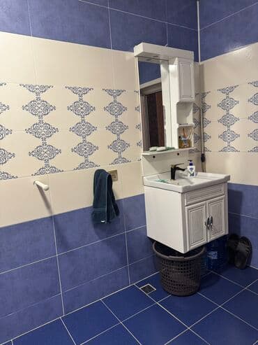 suraxanı qaraçuxur qəsəbəsində yusif eyvazov küçəsində satılıq həyət evlər: Suraxanı 4 otaqlı, 95 kv. m, Kredit yoxdur, Orta təmir — 15