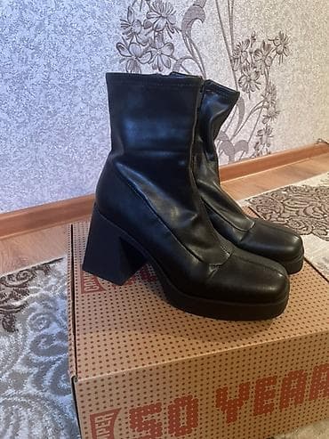 batinka satisi: Yenidir. 120 alinib, 70 azn satilir. 37 ölçü — 1