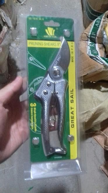 bıçaqlar: Bağ qayçısı qiyməti endirimdedir qiyməti 16man (18man idi evell ) — 1