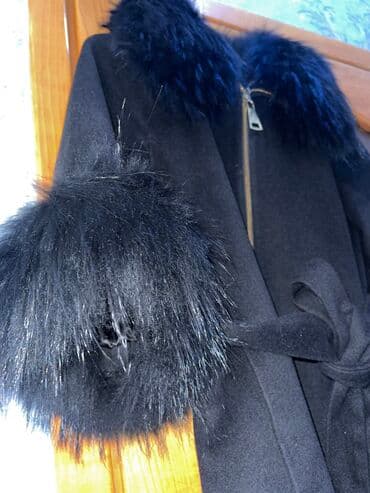 kəsilmiş əl şəkilləri: Kaşmir palto. 36-38 ölçü. Çox keyfiyyətlidir. 1-2 dəfə geyinilib — 4