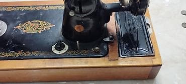 ev turniki: Antik mexaniki tikiş maşını – əl fırladan (manual) model - Korpus — 2