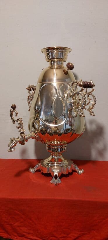 Семена: 2022-ci ilin Tula istehsali samavar 8-litrlikdir, materiali; mis ve — 2