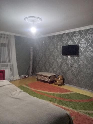 berde ev: Hövsanda kiraye ev 3 otaq 1 metbex hamam toalet evin içindedir — 2
