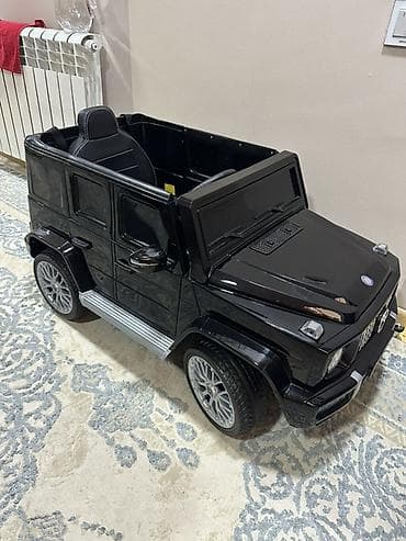 Uşaq üçün elektrikli minik maşını – Mercedes G-Class üslubunda, qara — 2