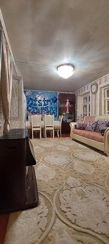 Satılır – 2 mərtəbəli həyət evi Aftozavot yolu istiqamətində, Max — 5