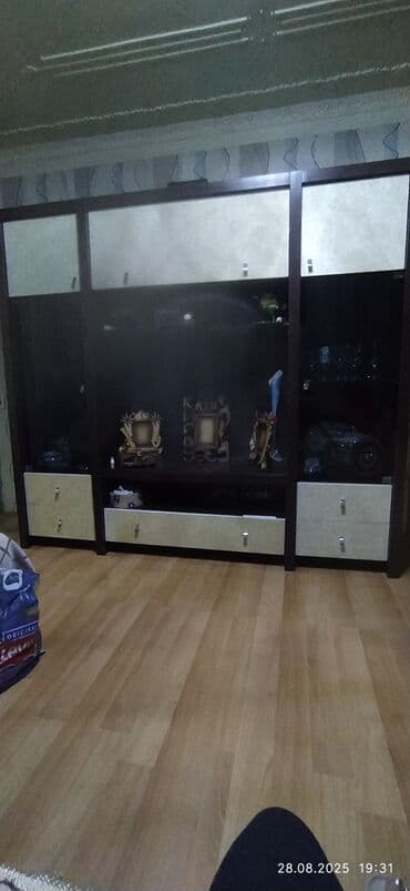 реставрация старой мебели в баку: Stenka embawood. в очень хорошем состоянии цена 600ман. реальному — 3