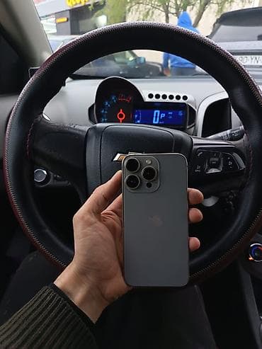 apl: IPhone X, 256 GB, Natural Titanium — 5