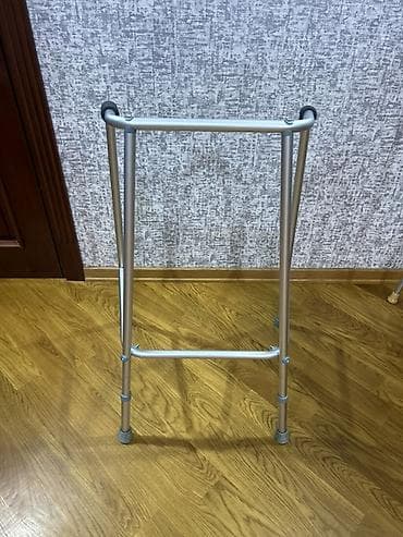 Yerimək üçün arabalar, çəliklər, əsalar, rollatorlar: ENDİRİM OLACAQ Yüngül gəzinti çərçivəsi (walker) - Material: möhkəm — 4