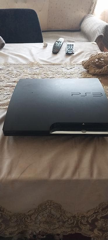 Sony PlayStation 3 (PS3) Slim oyun konsolu Xüsusiyyətlər: - Model