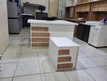 mudur stolu: Yeni, Müdir üçün, Dördbucaq masa — 5