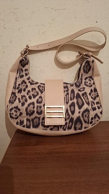 Сумки: Leopar çanta, yep yenidir, hediyye verilib beyenmediyim ucun satiram — 1