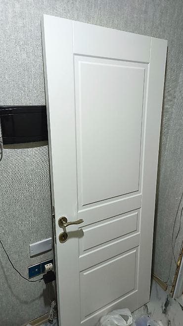 Qapı mdf. Ağır qapılardandı, yeni kimidi səliqəlidir. Standart ölçü