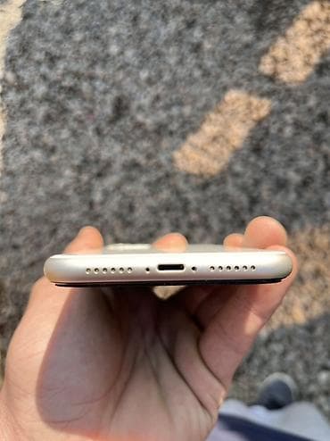 ps 4 oyunları: IPhone 11, Ağ, Face ID — 3