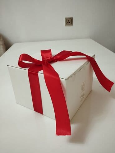 gonaq otagi desti: Hediye Kutusu hamsí bir yerde 20 azn icersinde Etketide var — 3