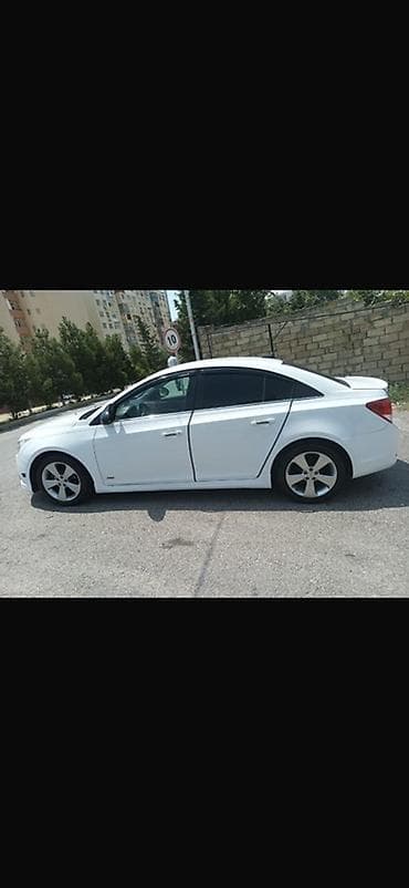 vaz 2106 abilsofka: Chevrolet Cruze sedan – ağ rəng, 5 yerlik, ön çəkişli. Texniki və — 3