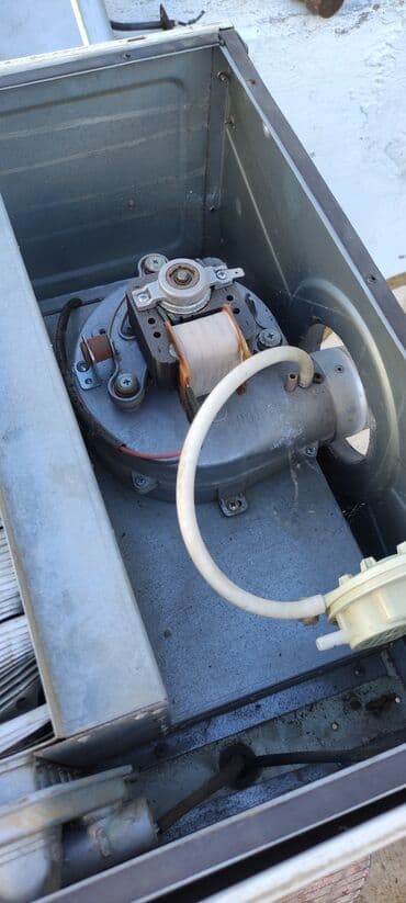 ev qizdiran: Arxasında olan balona görə sökülüb istəyən olsa ustalara falan işə — 6