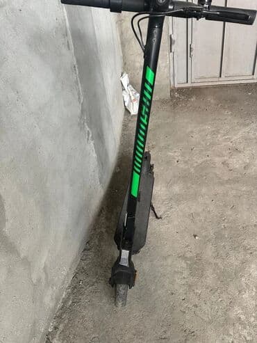 nergiz necef listening 1: Acer elektrik skuteri - Brend: Acer - Rəng: qara, yaşıl vurğular - — 13