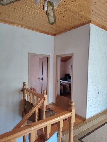 xankendide kiraye evler: Məzmunlu, işıqlı və səliqəli mənzil. Taxta tavan və döşəmələr, zövqlü — 9