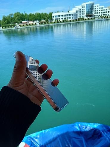 m3 pro: Samsung Galaxy S24 — 3