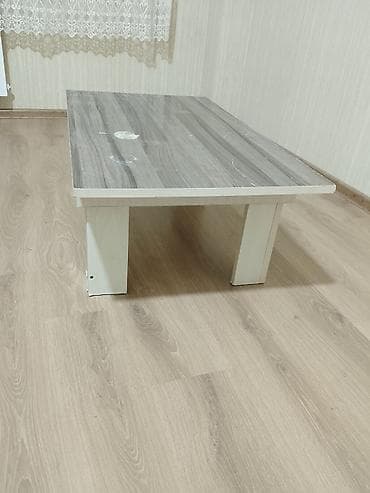 Jurnal masası, İşlənmiş, Açılmayan, Laminat, Dördbucaq masa