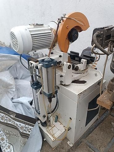 Uqlarez özü kəsən uqlarez künc kəsən dəmir kəsən lalafo.az -da Uqlarez özü kəsən uqlarez künc kəsən dəmir kəsən