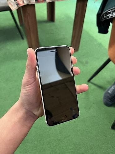 Мобильные телефоны и аксессуары: IPhone SE 2020, Белый, Беспроводная зарядка — 2