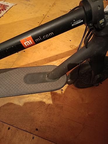 Искусство и коллекционирование: Б/у Электросамокат 10", 501 - 750 Вт, 26 - 35 км/ч, Самовывоз — 3