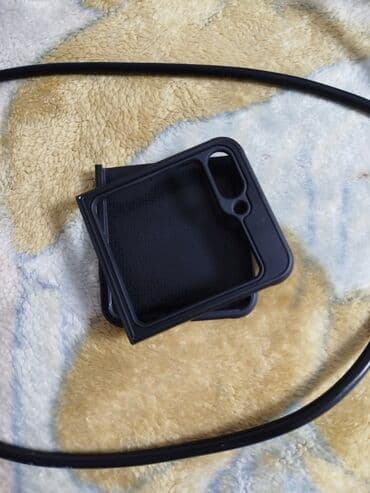 Çəngəllər: Samsung Galaxy Z Flip 5, 256 GB, rəng - Qara, Qırıq — 2