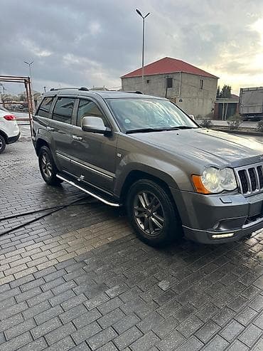 pirus 20 kuza: Jeep Grand Cherokee: 3 l | 2010 il 307000 km Ofrouder/SUV — 6