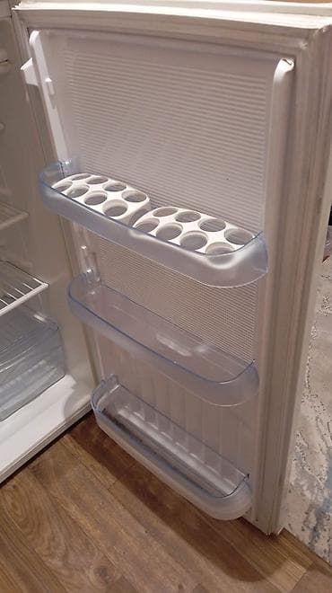 xaladenik ucuz: İşlənmiş 2 qapılı Nord Soyuducu Satılır, rəng - Ağ, Təkərli — 1