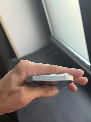 17 pro max planshet: IPhone 16 Pro, 128 ГБ, White Titanium, Гарантия, Беспроводная зарядка, Face ID — 6