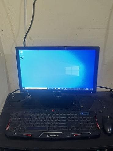 Masaüstü kompüter komplekti - Prosessor: Intel Core 2 Duo E8300, 2.83