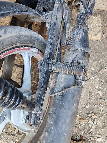 Motonəqliyyat: 80 kubdu otr sur motodu akmlyator usdedi starteri isdeyir sadəcə — 3