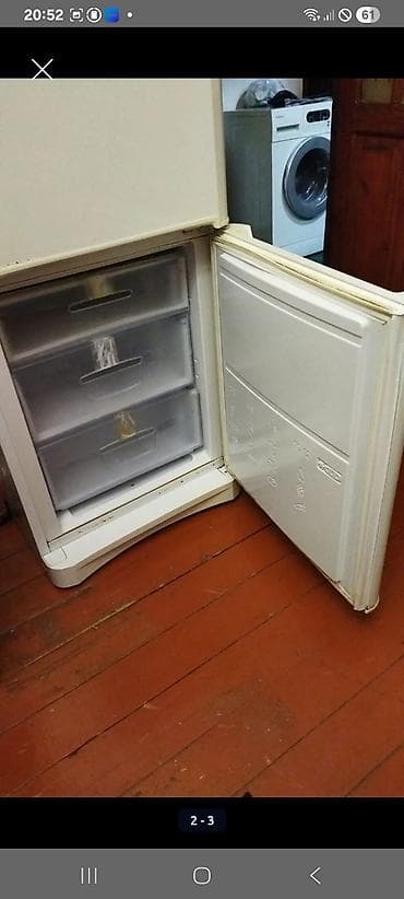 2 qapılı Indesit Soyuducu Satılır, rəng - Ağ