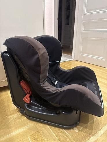 Manejlər: Uşaq avtomobil oturacağı - Qrup: təxminən 0+/1 (doğuşdan 18 kq-a — 2